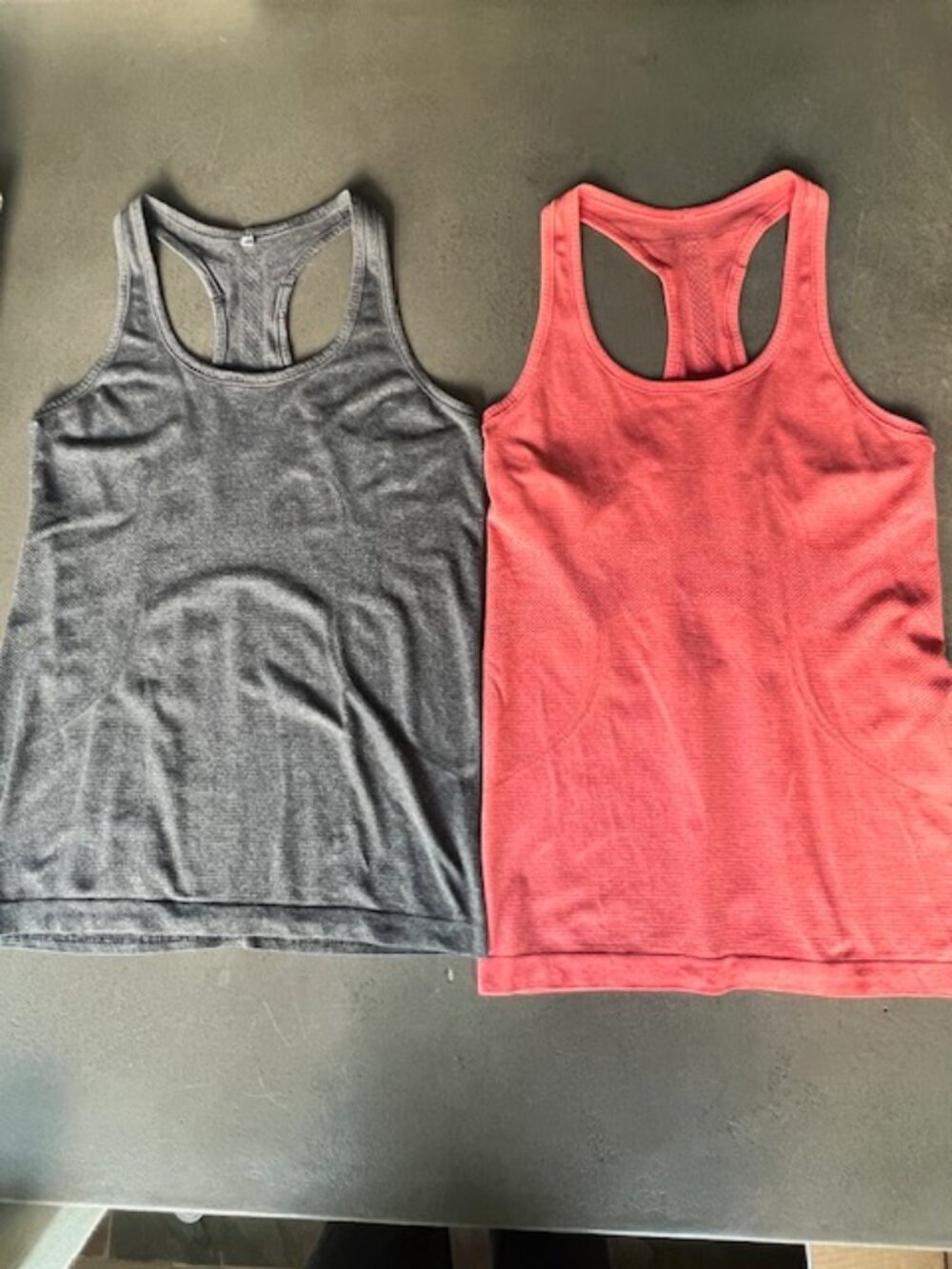Lululemon Swiftly Tech Racerback Tank Tops Size 8- Lot of 2